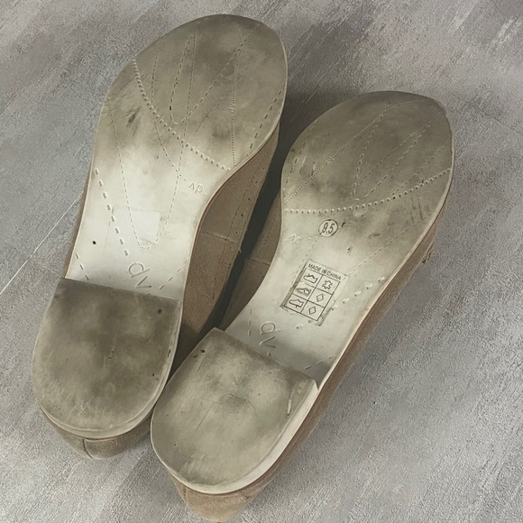 Dolce Vita- Women's Tan Suede Loafers with Tassels- sz 9.5 - Picture 7 of 9